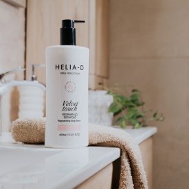   Helia-D Skin Selection Velvet Touch Regeneráló testápoló igénybe vett bőrre 400 ml